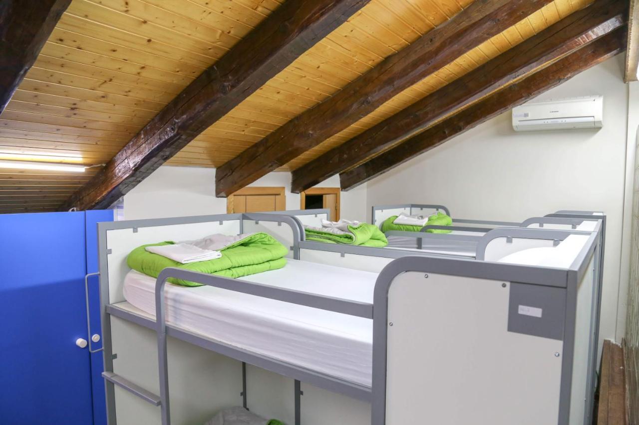 Cats Hostel Madrid Sol מראה חיצוני תמונה